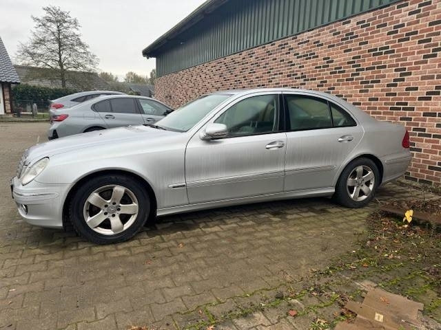 Mercedes-Benz E 280 CDI 4Matic - Легковой автомобиль: фото 4 Mercedes-Benz E 280 CDI 4Matic - Легковой автомобиль: фото 4