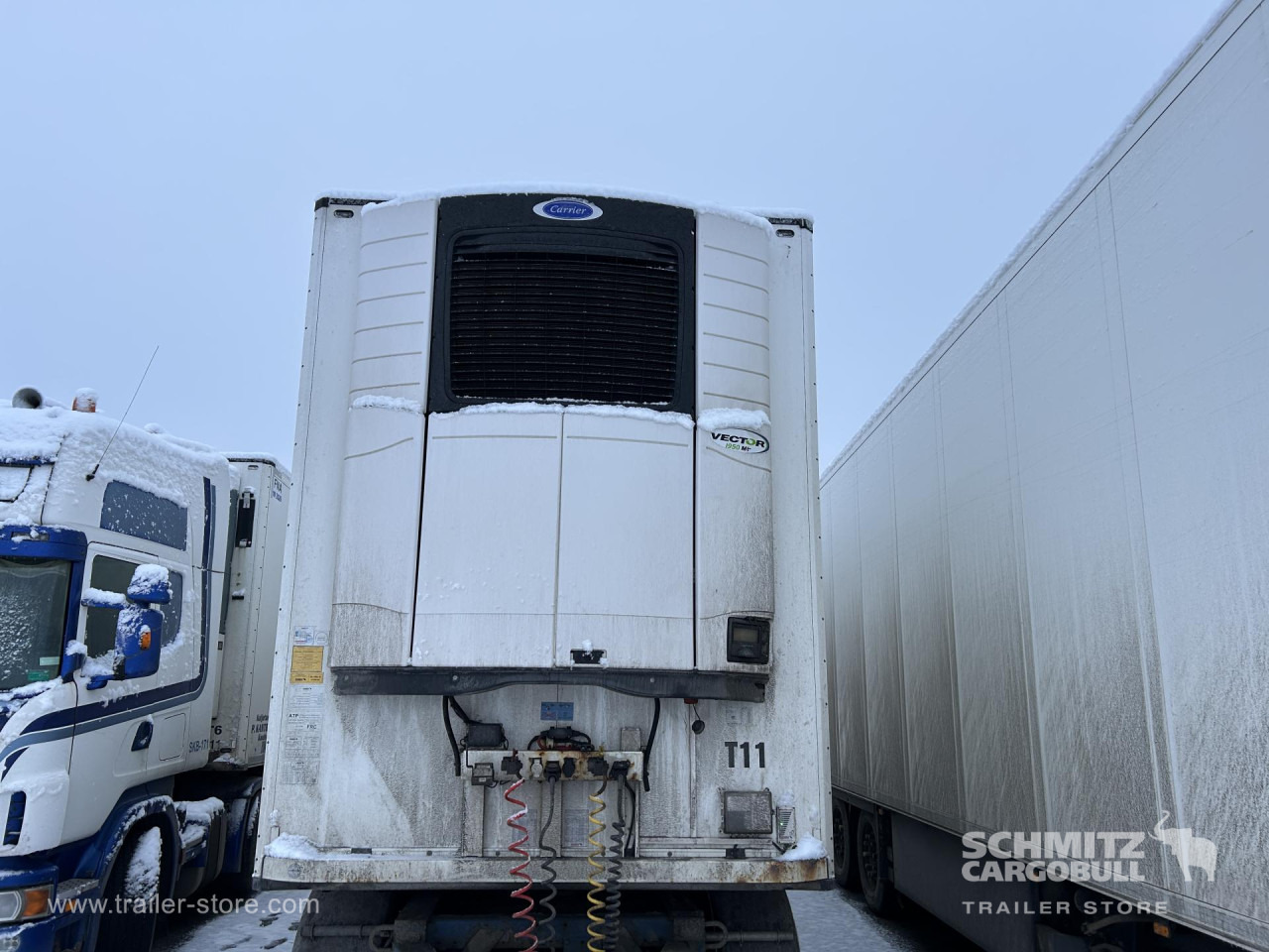 SCHMITZ Reefer Multitemp Double deck Taillift - Изотермический полуприцеп: фото 1 SCHMITZ Reefer Multitemp Double deck Taillift - Изотермический полуприцеп: фото 1
