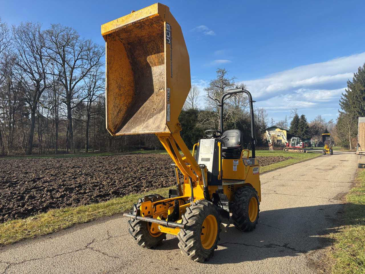 JCB 1T-2S5 - Мини-самосвал: фото 1 JCB 1T-2S5 - Мини-самосвал: фото 1