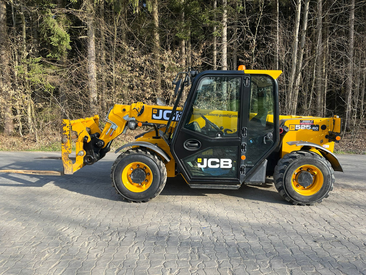 JCB 525-60 - Телескопический погрузчик: фото 1 JCB 525-60 - Телескопический погрузчик: фото 1