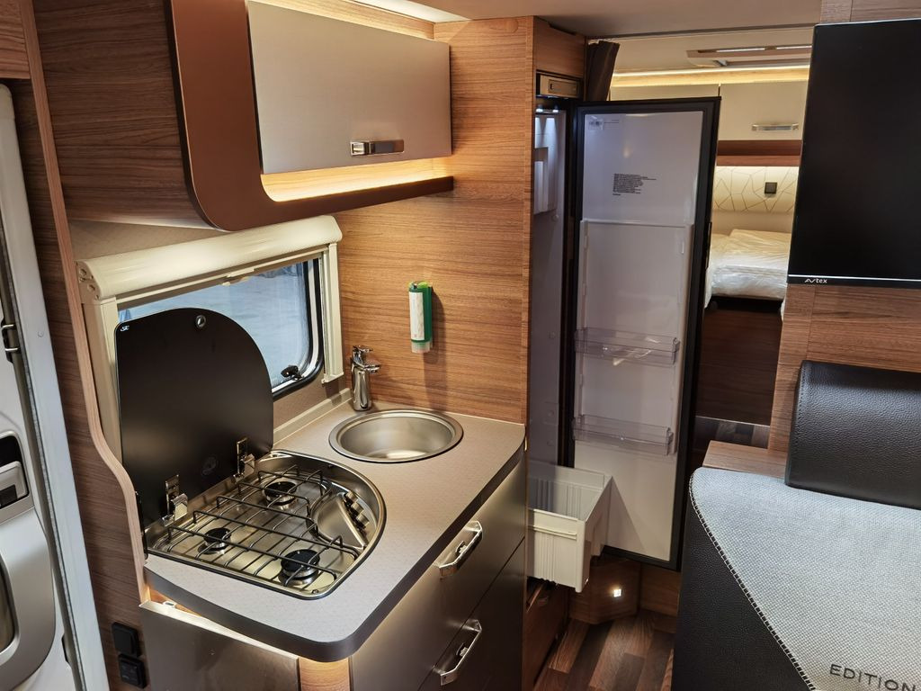Новый Полуинтегрированный автодом Weinsberg CARACOMPACT 600 MEG EDITION PEPPER / MODELL 2025: фото 18
