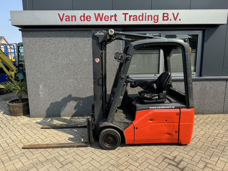 Linde Linde E16-01 Triplo 435 Freelift/Sideshift Elektrisch 2014 - Электропогрузчик: фото 1 Linde Linde E16-01 Triplo 435 Freelift/Sideshift Elektrisch 2014 - Электропогрузчик: фото 1