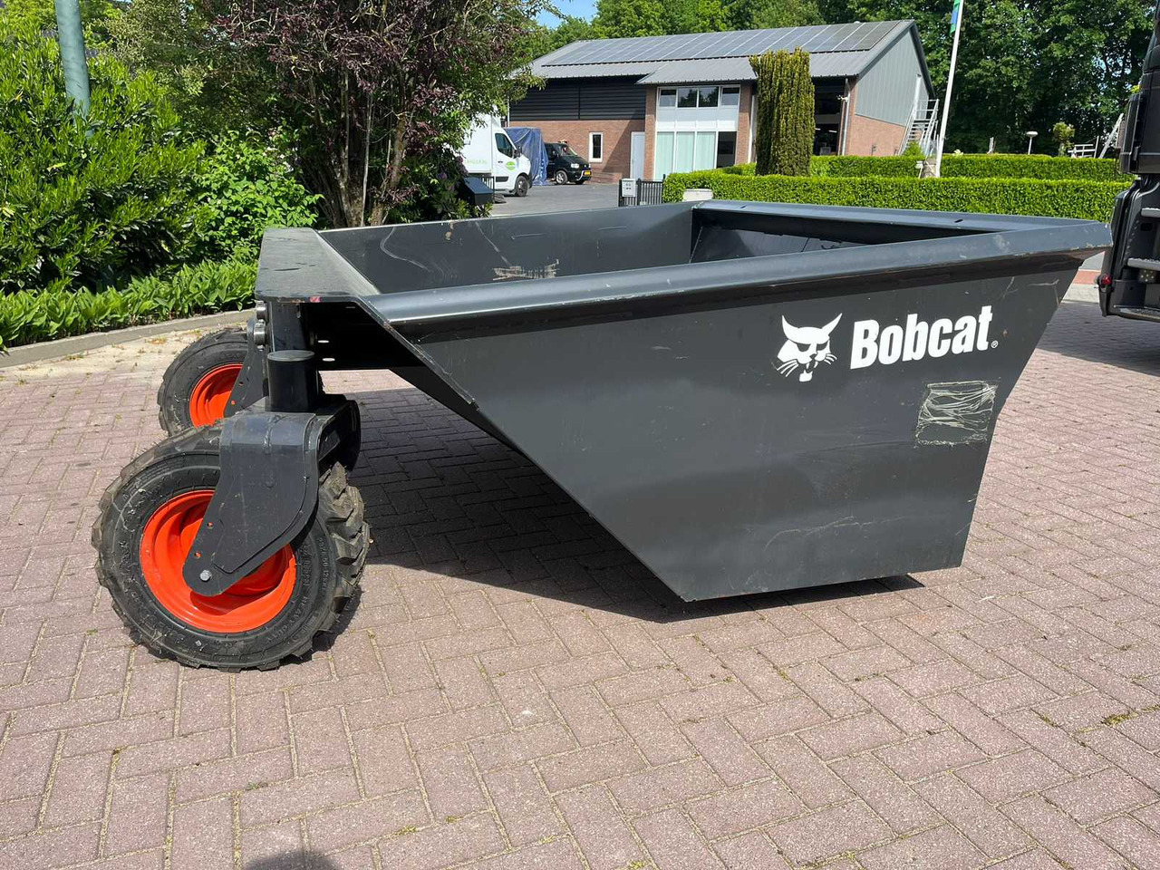 Bobcat 2,5M3 - Мини-экскаватор: фото 1 Bobcat 2,5M3 - Мини-экскаватор: фото 1
