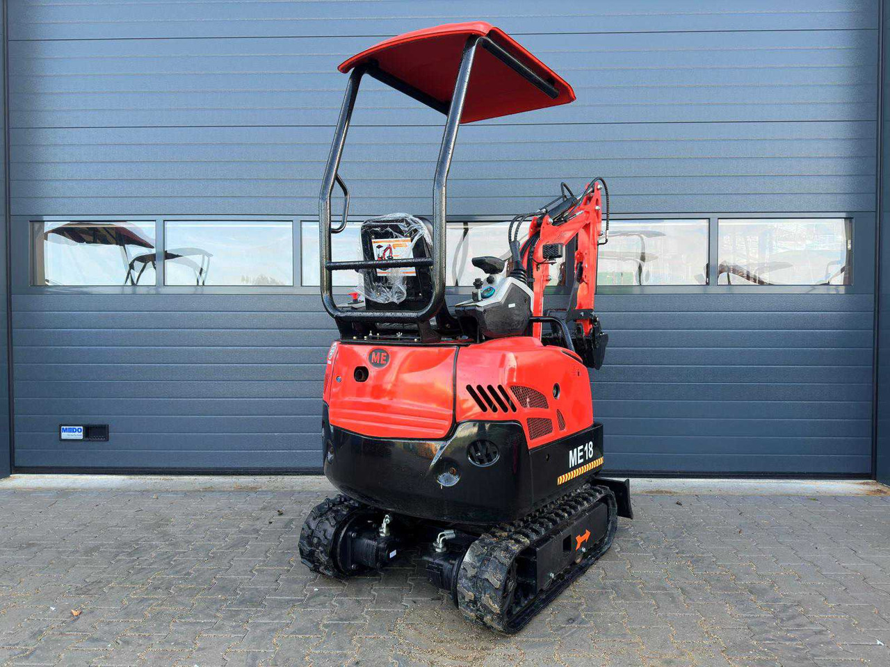 FF Industrial ME18 - Мини-экскаватор: фото 5 FF Industrial ME18 - Мини-экскаватор: фото 5