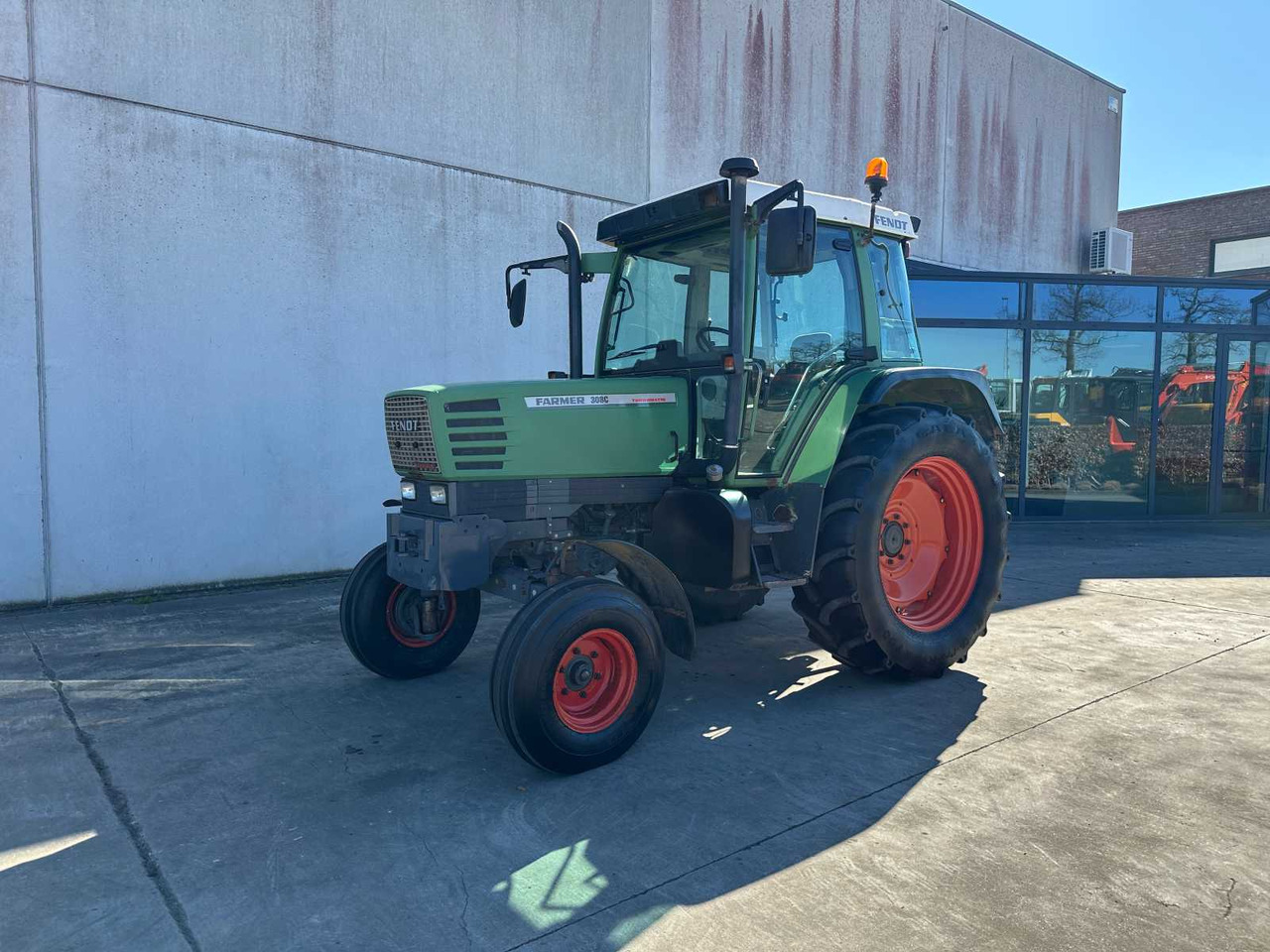 Fendt Farmer 308C - Трактор: фото 1 Fendt Farmer 308C - Трактор: фото 1