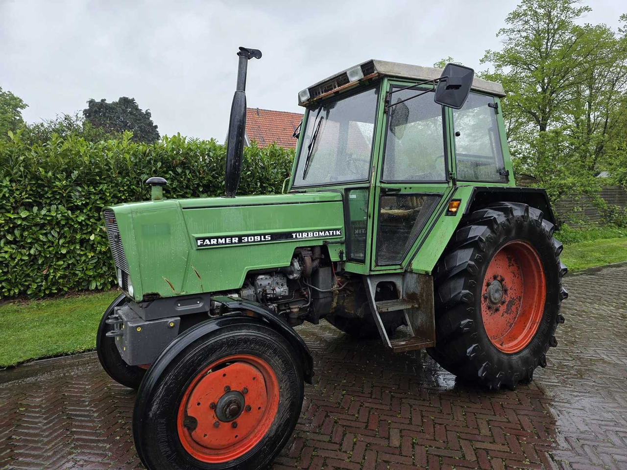 Fendt Farmer 309LS Turbomatik - Трактор: фото 2 Fendt Farmer 309LS Turbomatik - Трактор: фото 2