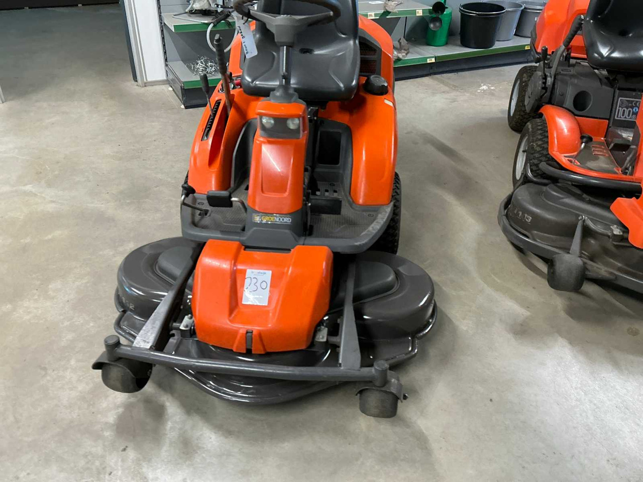 Husqvarna R316T - Газонокосилка: фото 3 Husqvarna R316T - Газонокосилка: фото 3