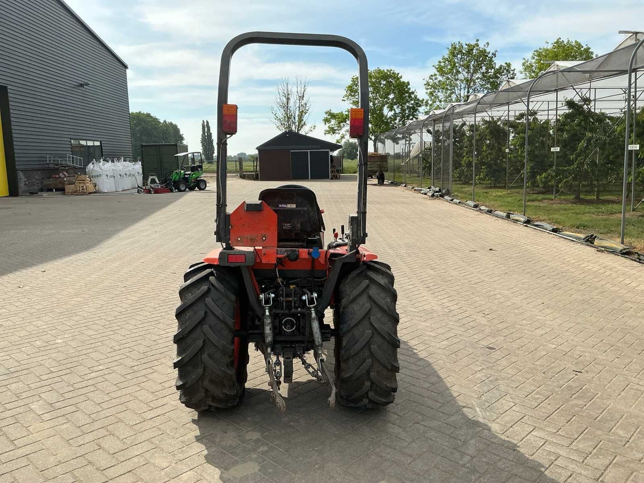 Kubota B2400 - Минитрактор: фото 4 Kubota B2400 - Минитрактор: фото 4