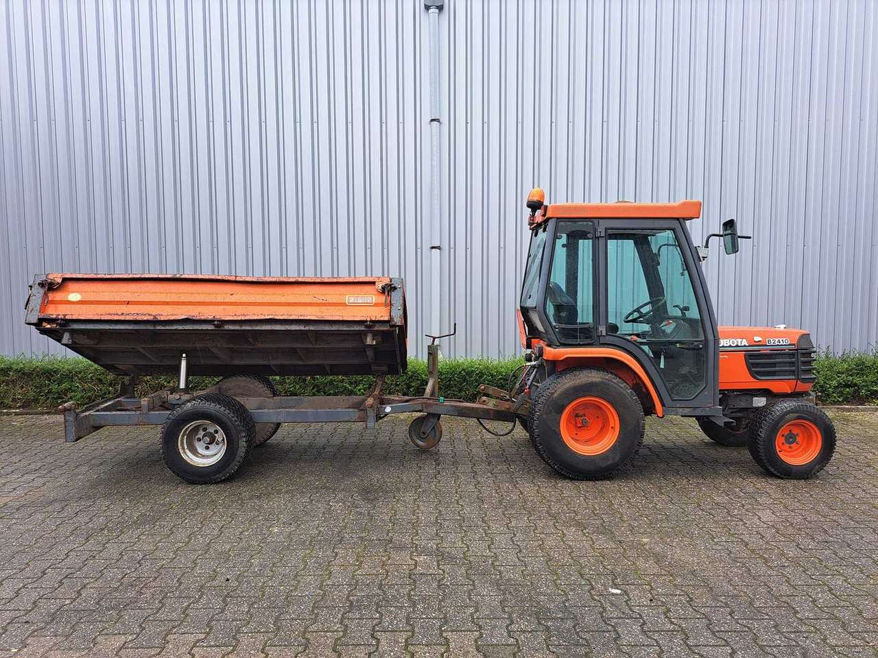 Kubota B2410 - Минитрактор: фото 5 Kubota B2410 - Минитрактор: фото 5