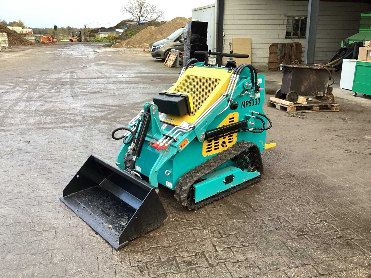 Skid Steer MPS330 - Мини-погрузчик с бортовым поворотом: фото 1 Skid Steer MPS330 - Мини-погрузчик с бортовым поворотом: фото 1