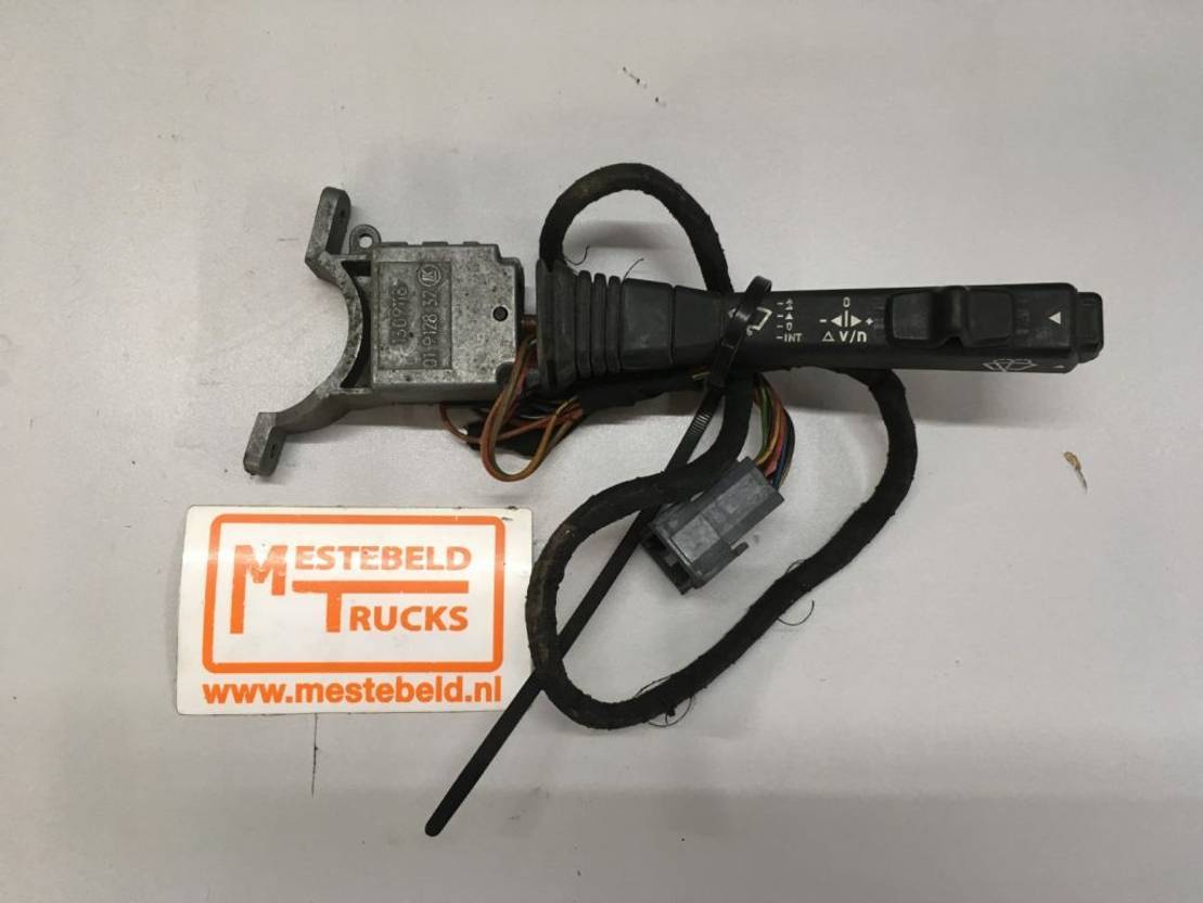 DAF CF 65 Stuurschakelaar rechts - Кабина и интерьер для Грузовиков: фото 1 DAF CF 65 Stuurschakelaar rechts - Кабина и интерьер для Грузовиков: фото 1