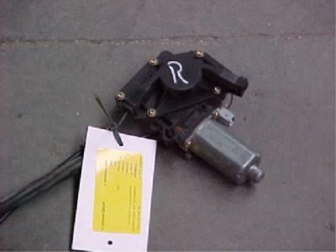 DAF Raammechanischme rechts XF - Кабина и интерьер для Грузовиков: фото 1 DAF Raammechanischme rechts XF - Кабина и интерьер для Грузовиков: фото 1