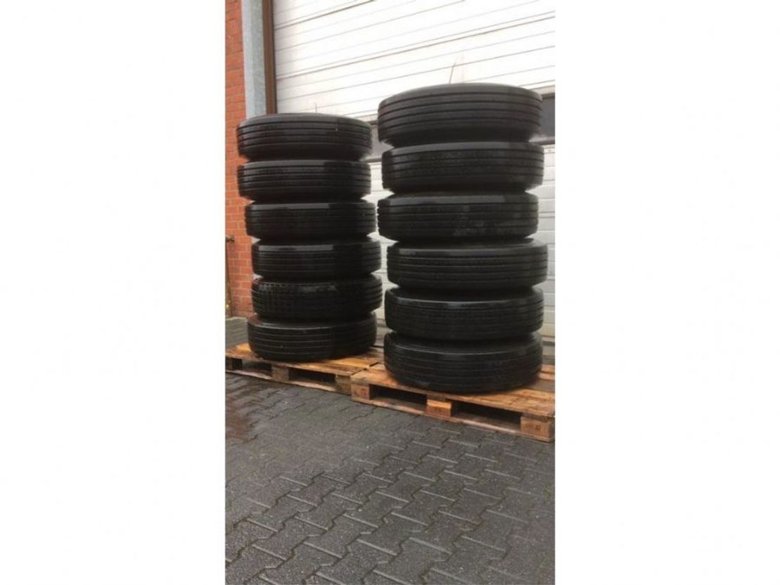 Dunlop Band + velg 255/70x22.5 - Шина для Грузовиков: фото 1 Dunlop Band + velg 255/70x22.5 - Шина для Грузовиков: фото 1