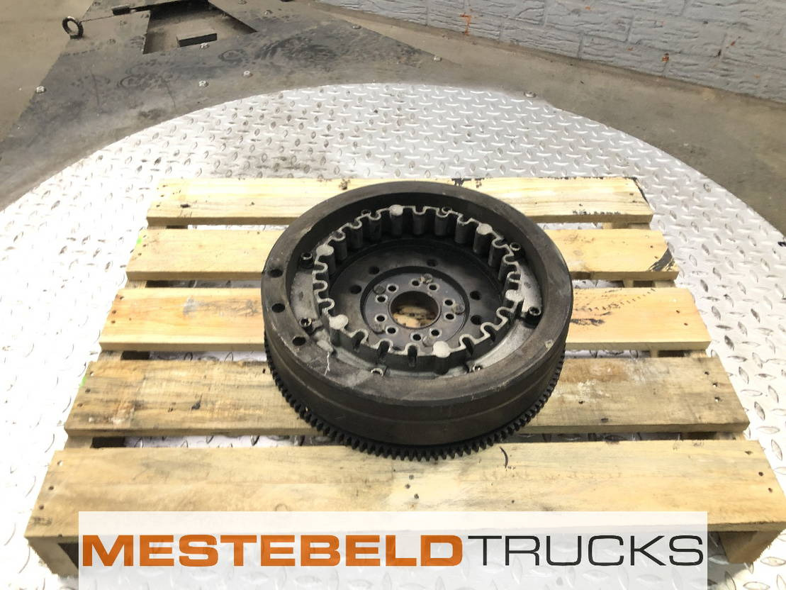 Iveco Vliegwiel BF4M2012 industrie - Двигатель и запчасти для Грузовиков: фото 1 Iveco Vliegwiel BF4M2012 industrie - Двигатель и запчасти для Грузовиков: фото 1