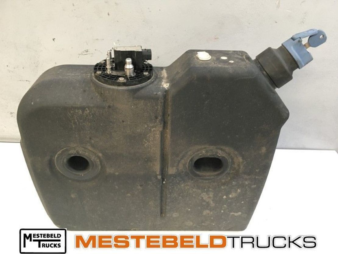 Mercedes-Benz Adblue tank 25 liter - Топливная система для Фургонов: фото 1 Mercedes-Benz Adblue tank 25 liter - Топливная система для Фургонов: фото 1