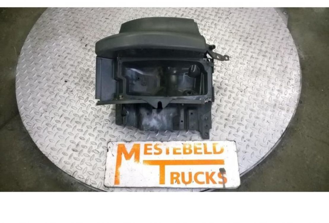 Scania Hoekstuk rechts - Кабина и интерьер для Грузовиков: фото 1