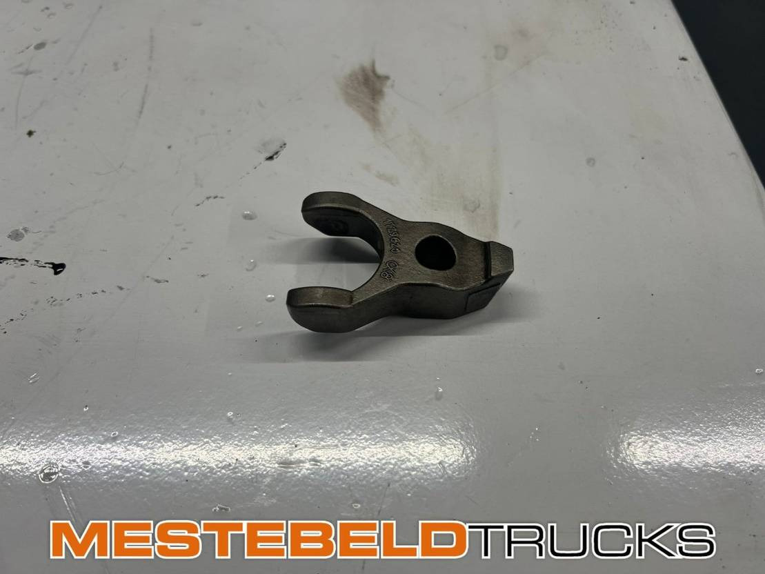Scania Houder / vork pompverstuiver PDE - Топливная система для Грузовиков: фото 1 Scania Houder / vork pompverstuiver PDE - Топливная система для Грузовиков: фото 1