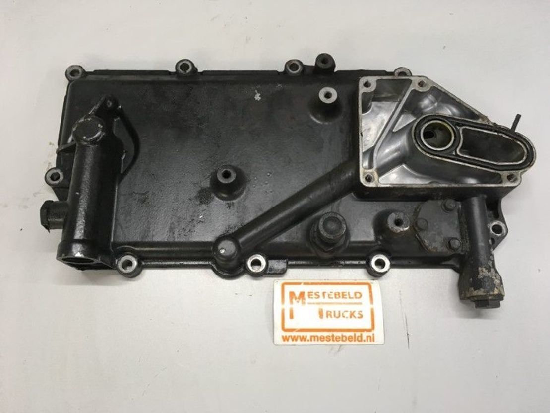 Scania Oliekoelerdeksel - Двигатель и запчасти для Грузовиков: фото 1