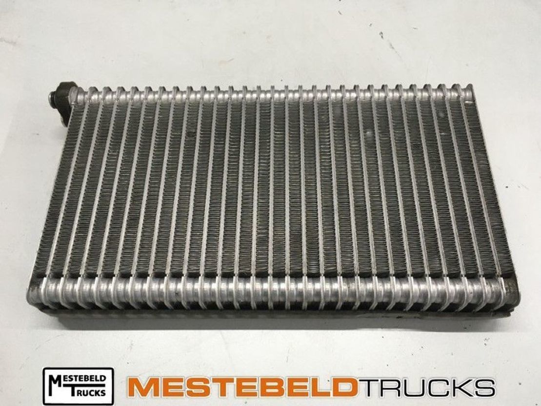 Scania Verdamper airco R-serie - Система охлаждения для Грузовиков: фото 1 Scania Verdamper airco R-serie - Система охлаждения для Грузовиков: фото 1