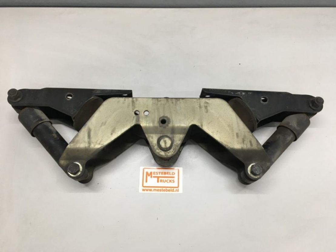 Volvo Cabine ophanging achter - Рама/ Шасси для Грузовиков: фото 1 Volvo Cabine ophanging achter - Рама/ Шасси для Грузовиков: фото 1