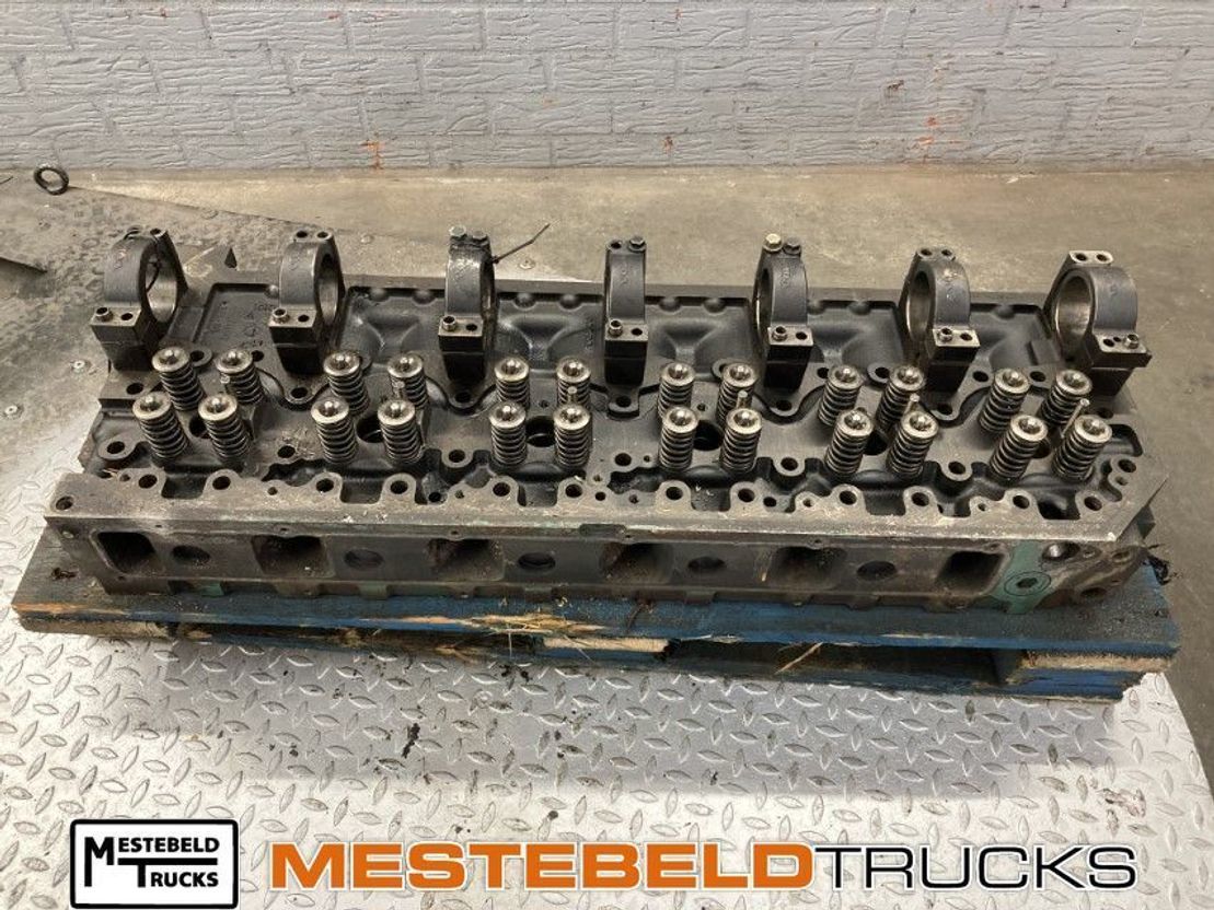 Volvo Cilinderkop D12D - Двигатель и запчасти для Грузовиков: фото 1 Volvo Cilinderkop D12D - Двигатель и запчасти для Грузовиков: фото 1