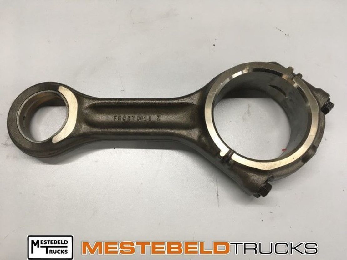 Volvo Drijfstang - Двигатель и запчасти для Грузовиков: фото 1