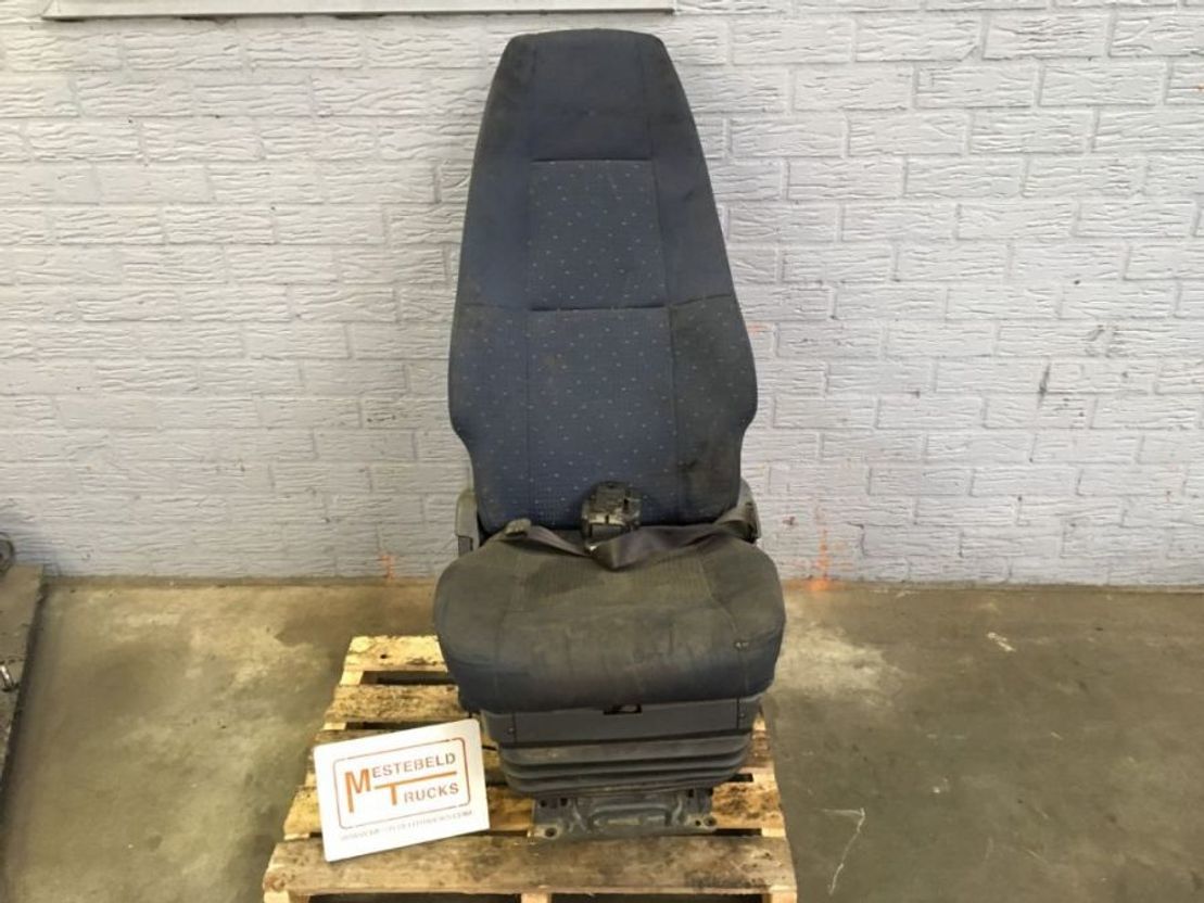 Volvo Stoel bijrijderskant - Кабина и интерьер для Грузовиков: фото 1