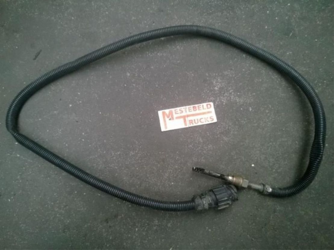 Volvo Uitlaatgastemperatuursensor FH - Выхлопная система для Грузовиков: фото 1 Volvo Uitlaatgastemperatuursensor FH - Выхлопная система для Грузовиков: фото 1