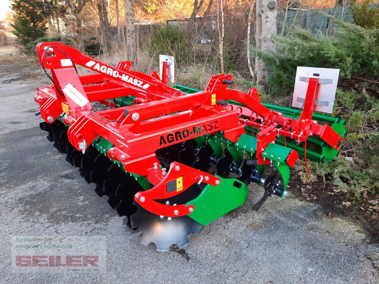Agro-Masz BT 30 + Rohrstabwalze 500 mm - Дисковая борона: фото 1 Agro-Masz BT 30 + Rohrstabwalze 500 mm - Дисковая борона: фото 1