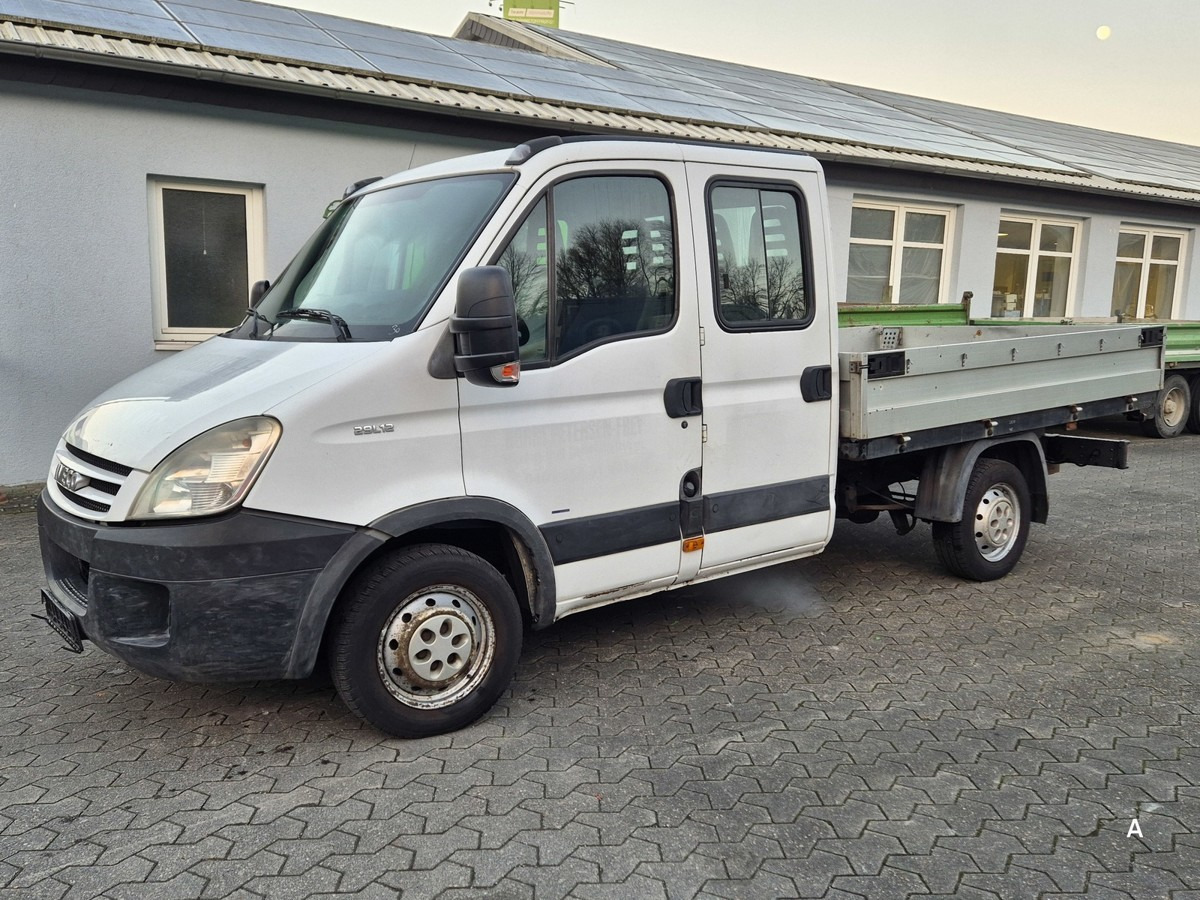 IVECO Daily 29L12 Doppelkabine Pritsche - Малотоннажный бортовой грузовик, Грузопассажирский фургон: фото 1 IVECO Daily 29L12 Doppelkabine Pritsche - Малотоннажный бортовой грузовик, Грузопассажирский фургон: фото 1
