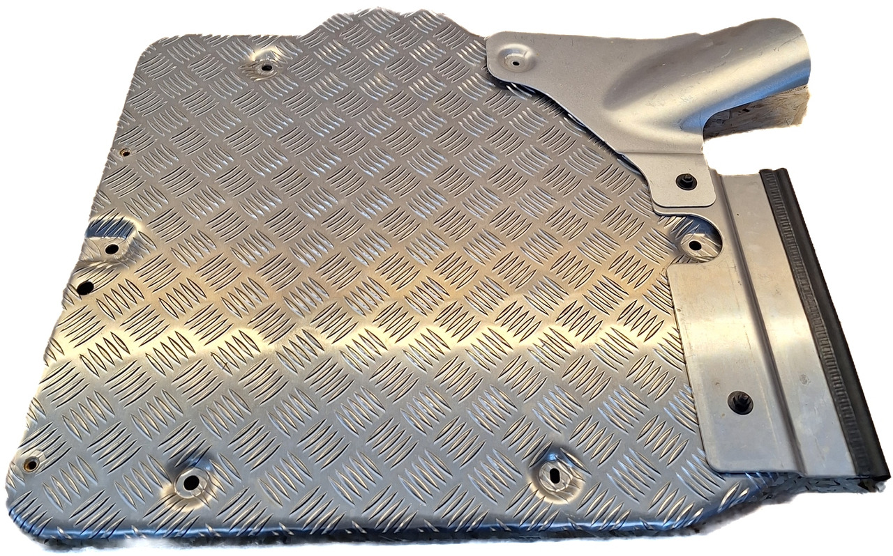 OSŁONA TERMICZNA PODEST SCANIA R S P G NGS NGT 2589836 B-B - Выхлопная система для Грузовиков: фото 1