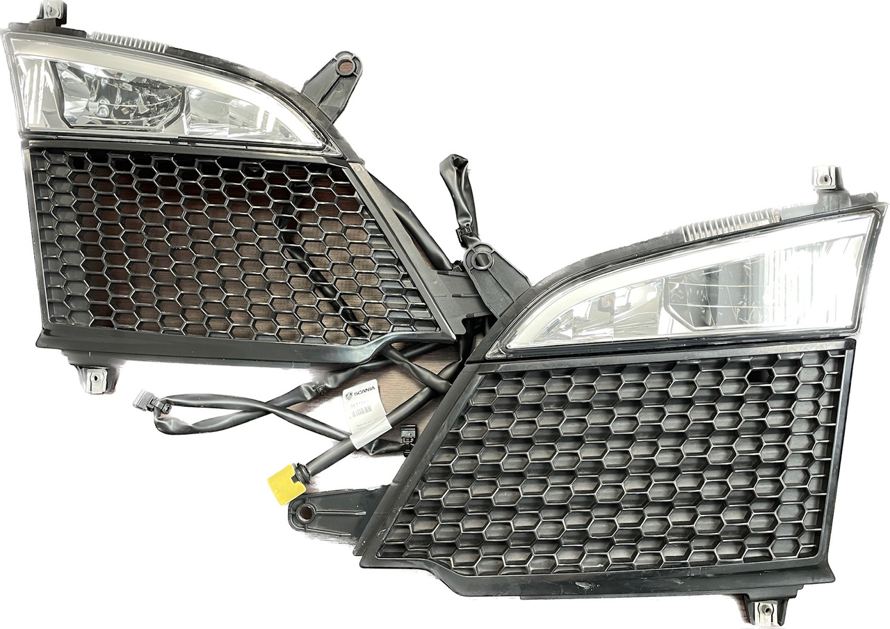 SCANIA R S - Противотуманная фара: фото 1 SCANIA R S - Противотуманная фара: фото 1