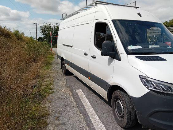 Mercedez Benz Fourgon Sprinter 3500 - Цельнометаллический фургон: фото 1