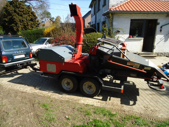 Broyeur de branches / composteur Bugnot BV 12 - Деревообрабатывающий станок: фото 1