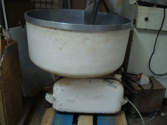 Pétrin Boulangerie DIOSNA. 100  kgs - Хлебопекарное оборудование: фото 1