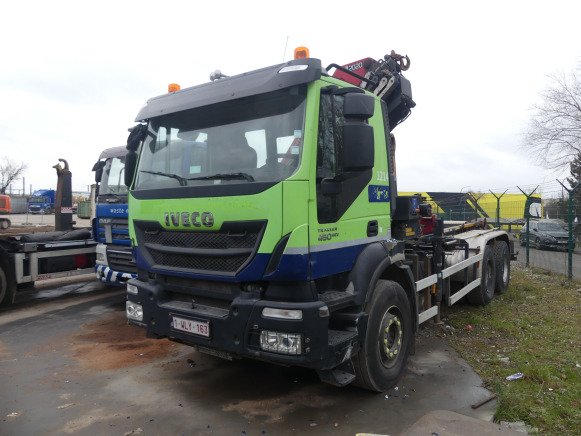 REF:1214 - Camion porte-container avec grue Iveco (2013) - Крюковой мультилифт: фото 1 REF:1214 - Camion porte-container avec grue Iveco (2013) - Крюковой мультилифт: фото 1