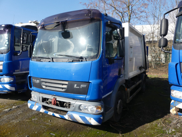 REF:1395 - Camion poubelle mini DAF LF (2009) - Мусоровоз: фото 1