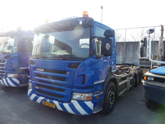 REF :7142 - Camion porte-conteneurs Scania P360B 6X2/4 (2011-734.274 km) - Крюковой мультилифт: фото 1 REF :7142 - Camion porte-conteneurs Scania P360B 6X2/4 (2011-734.274 km) - Крюковой мультилифт: фото 1