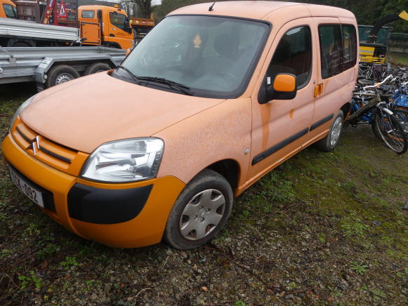 Voiture Citroën Berlingo (2005-121.607 km) - Легковой автомобиль: фото 1 Voiture Citroën Berlingo (2005-121.607 km) - Легковой автомобиль: фото 1