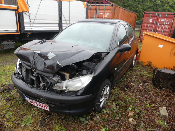 Voiture accidentée (saisie sur voirie) Peugeot 206 - Легковой автомобиль: фото 1 Voiture accidentée (saisie sur voirie) Peugeot 206 - Легковой автомобиль: фото 1