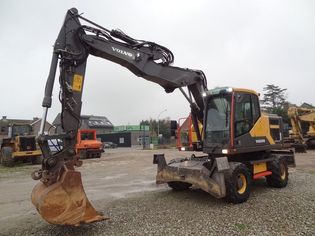 Volvo EW160E  - Колёсный экскаватор: фото 1