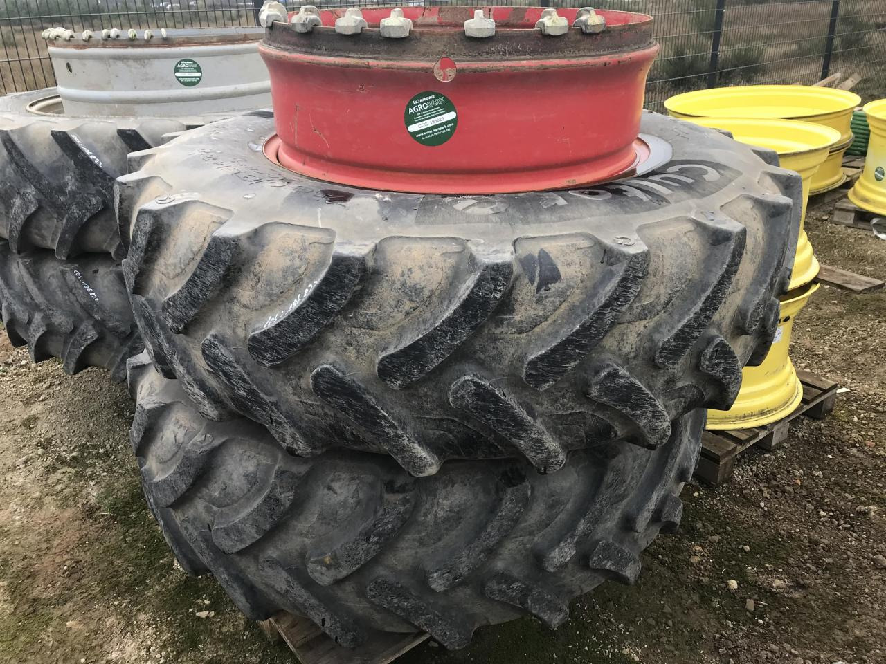Alliance 460/85R34 - Шина для Сельскохозяйственной техники: фото 1 Alliance 460/85R34 - Шина для Сельскохозяйственной техники: фото 1