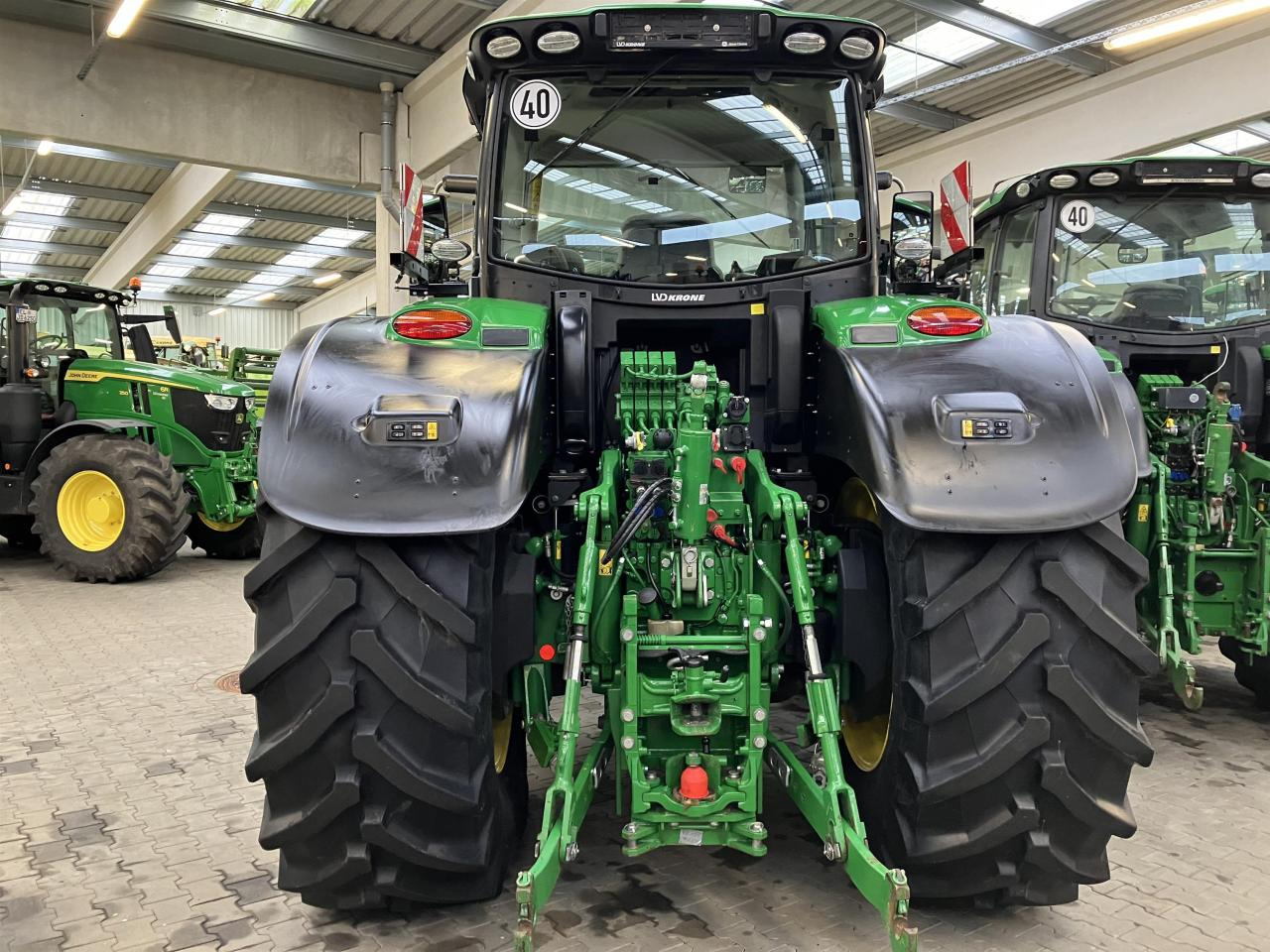 John Deere 6250R - Трактор: фото 3 John Deere 6250R - Трактор: фото 3