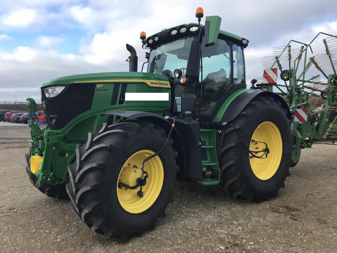 John Deere 6R 250 - Трактор: фото 1 John Deere 6R 250 - Трактор: фото 1