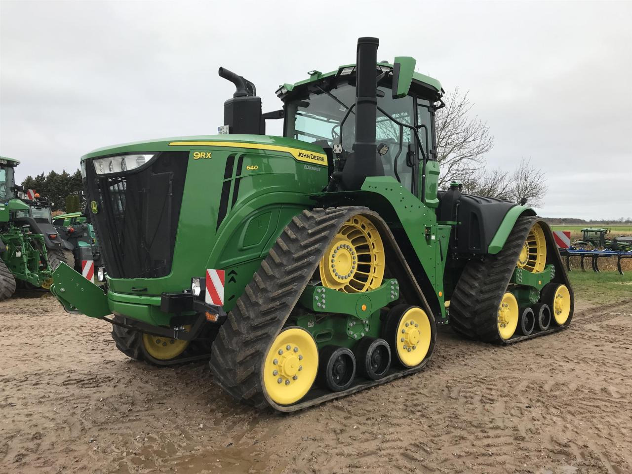 John Deere 9RX 640 - Трактор: фото 1 John Deere 9RX 640 - Трактор: фото 1