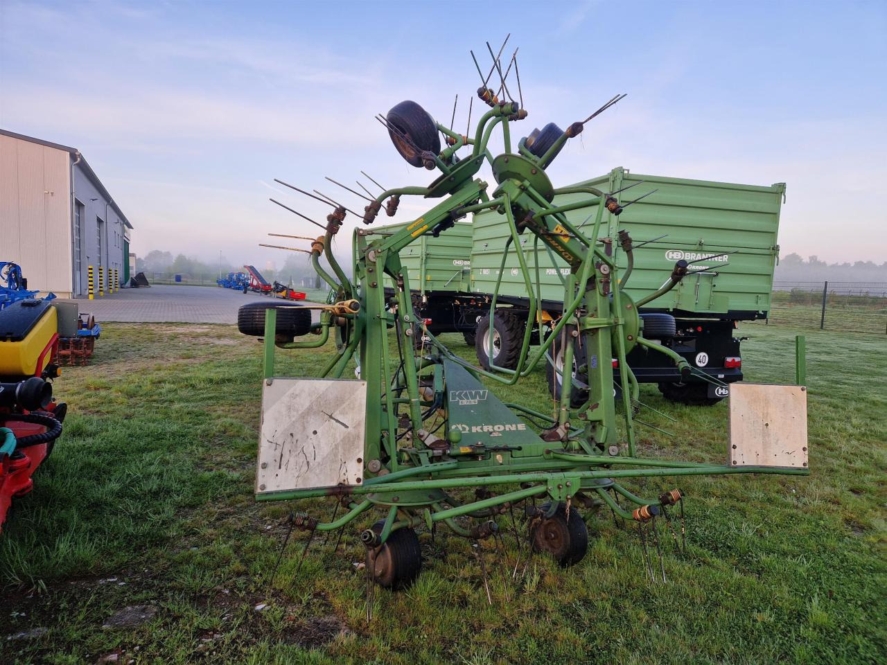 Krone KW 6.70/6 - Сеноворошилка: фото 3 Krone KW 6.70/6 - Сеноворошилка: фото 3