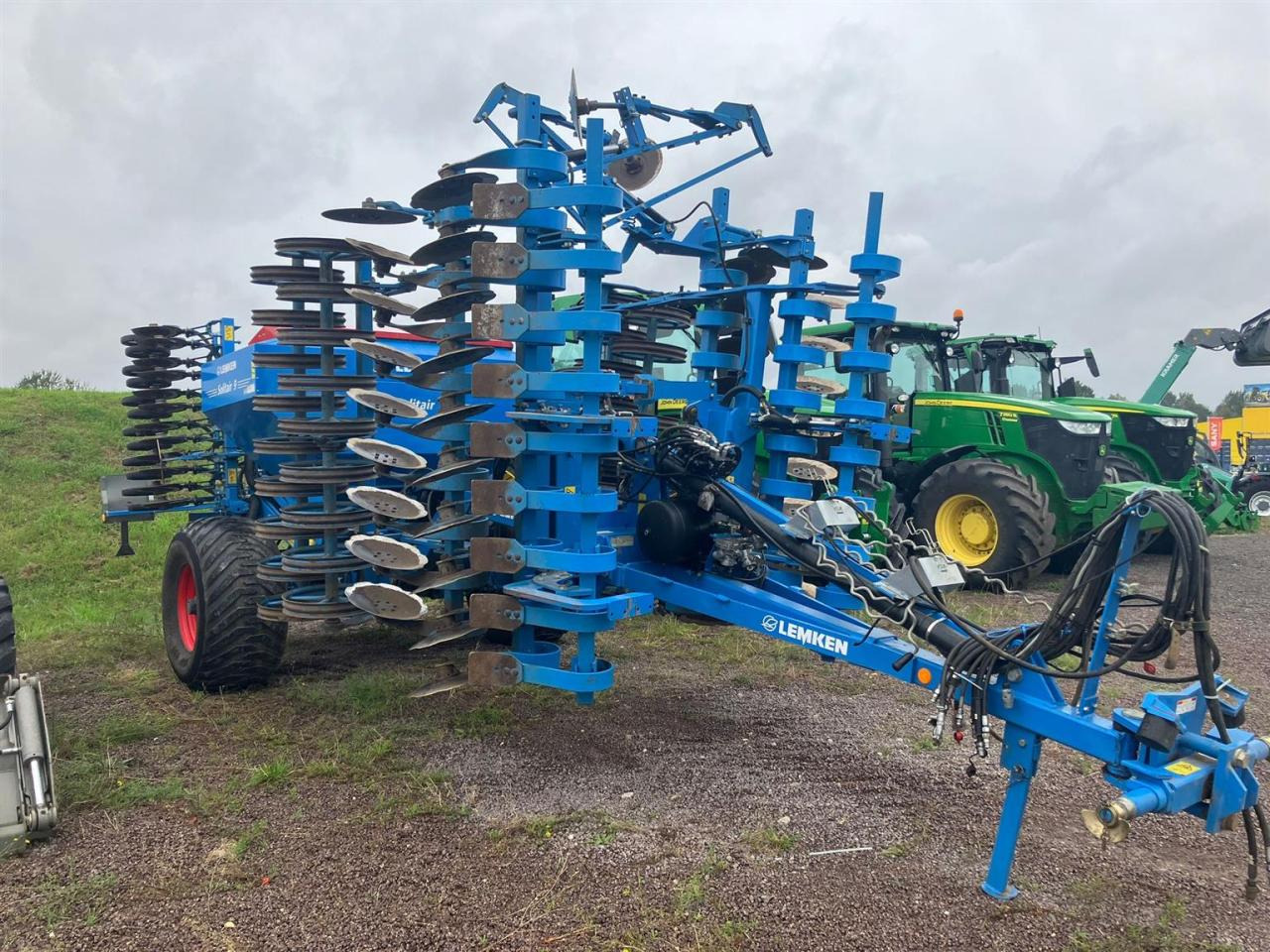 Lemken Solitair 9/450KA-DS - Сеялка: фото 1 Lemken Solitair 9/450KA-DS - Сеялка: фото 1