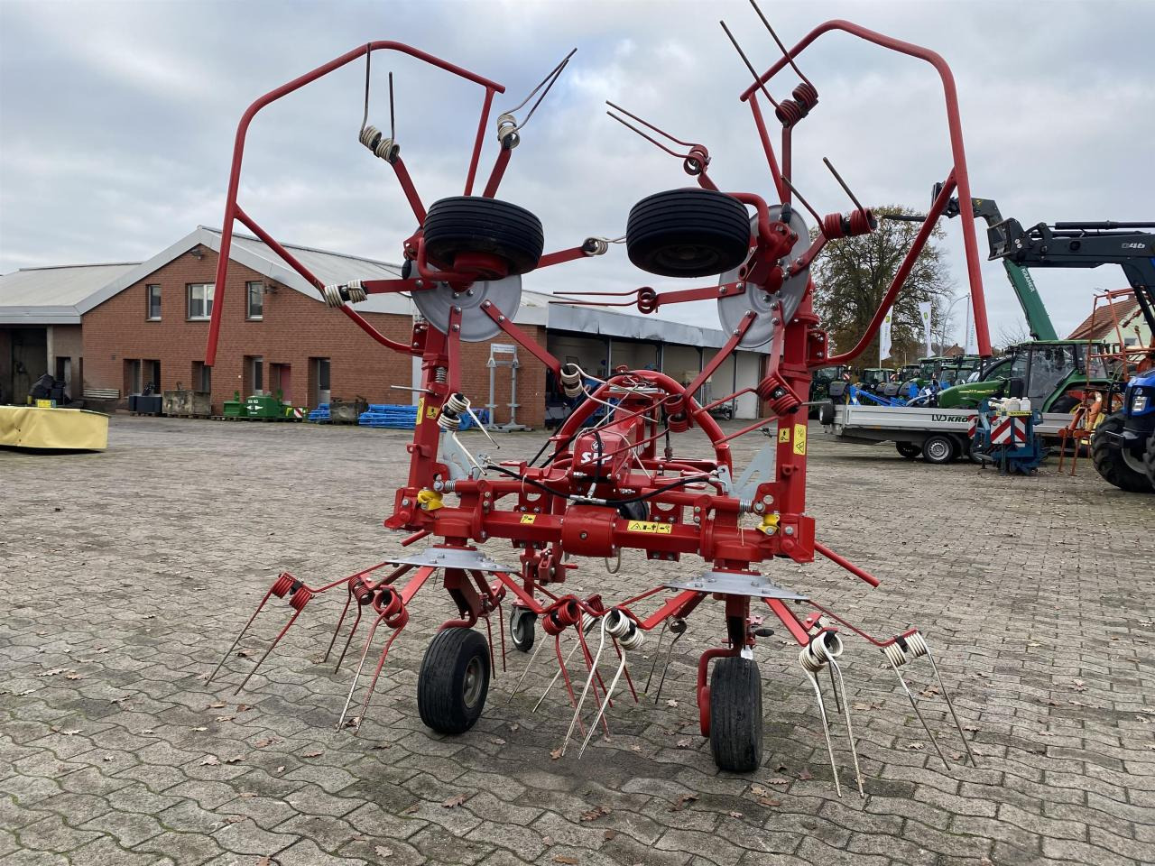 SIP Spider 400A - Сеноворошилка: фото 4 SIP Spider 400A - Сеноворошилка: фото 4