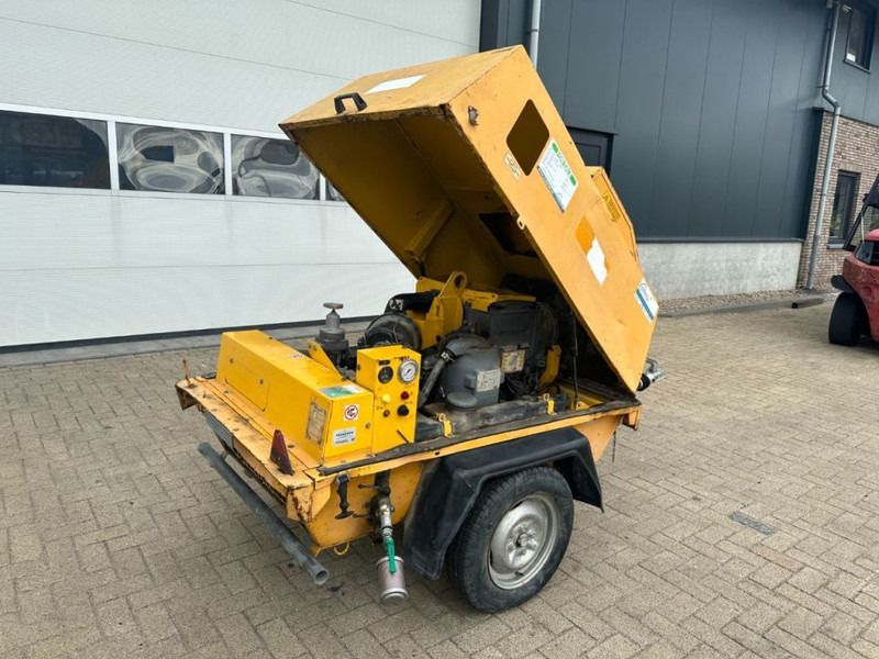 Atlas-Copco ATCA 2000 Deutz F2L 1011 Mobiele Diesel Schroefcompressor 18.5 kW 7 Bar - Воздушный компрессор: фото 2 Atlas-Copco ATCA 2000 Deutz F2L 1011 Mobiele Diesel Schroefcompressor 18.5 kW 7 Bar - Воздушный компрессор: фото 2