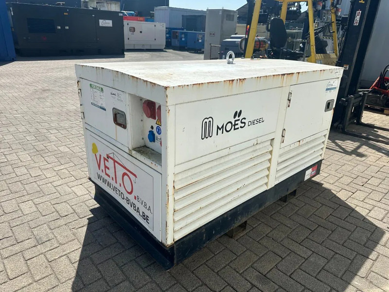 Hatz 3L41C Silentpack 22.5 kVA Silent generatorset - Электрогенератор: фото 3 Hatz 3L41C Silentpack 22.5 kVA Silent generatorset - Электрогенератор: фото 3